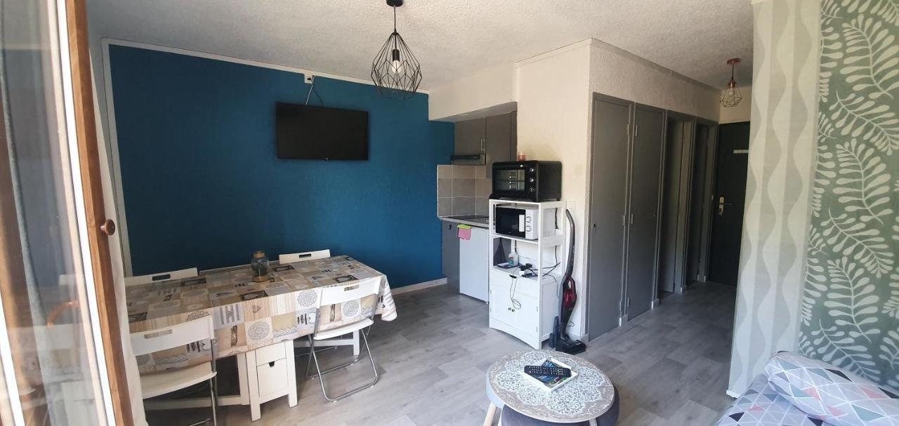 Studio 4 à 5 personnes Saint Jean Montclar Montclar  Extérieur photo